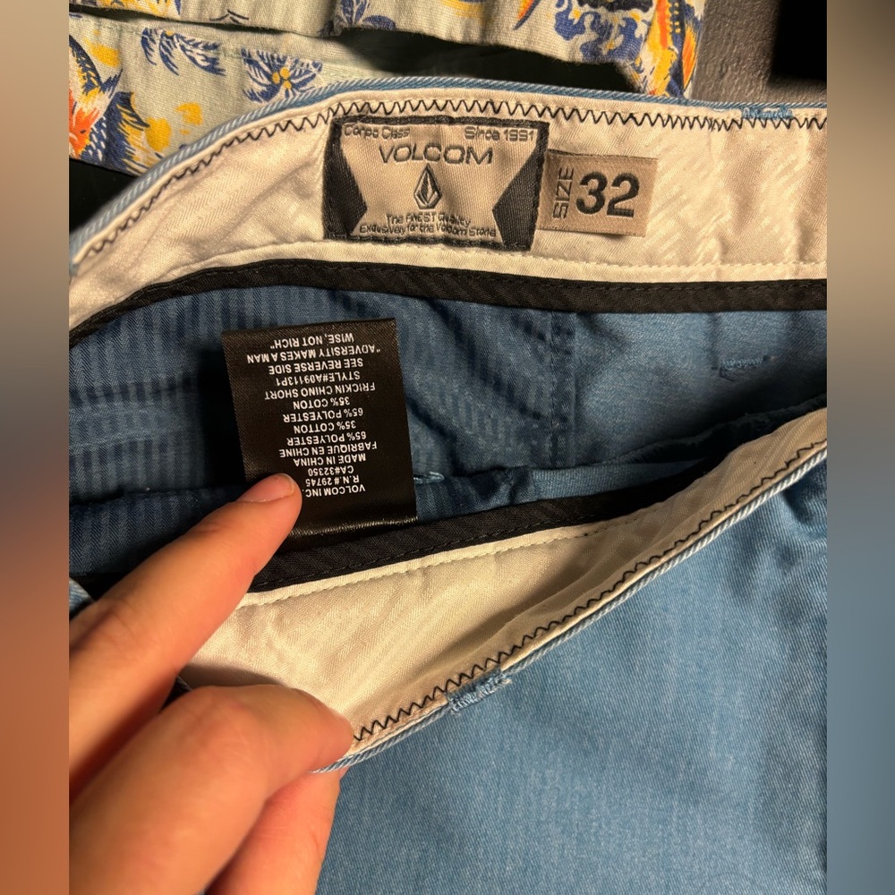 Bundle of (4) Blue Men’s Shorts - Picture 2 of 8